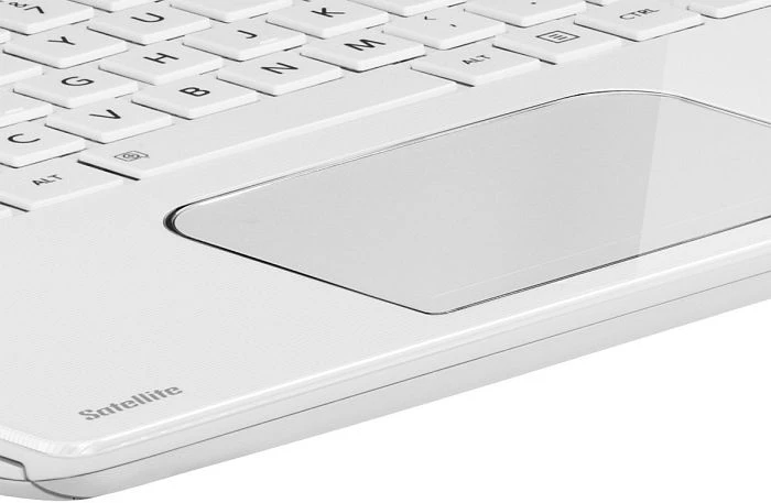 Toshiba Satellite L50-A-1E9, weiß, Core i5-4200M, 8GB RAM, 1TB HDD, GeForce GT 740M, DE