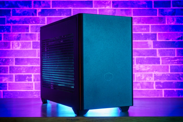 Cooler Master MasterBox NR200, weiß, Mini-ITX