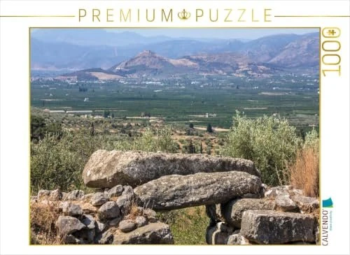 Calvendo Mykenisches Tholosgrab Epano Phournos. Dahinter die Ebene von Argos mit Burg Larissa, Argolis, Peloponnes, Griechenland