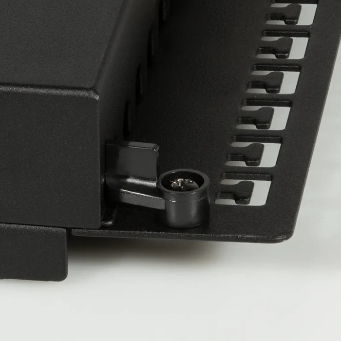 LogiLink Desktop Patchpanel Cat6a, für Tisch/Wand, 8-Port, schwarz