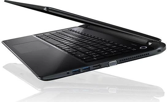 Toshiba Satellite L50-B-174, schwarz, Core i7-4500U, 6GB RAM, 750GB HDD, Radeon R7 M260, PL