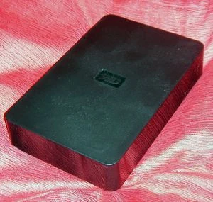 Western Digital WD Elements Desktop, schwarz, 3TB, USB-A 2.0