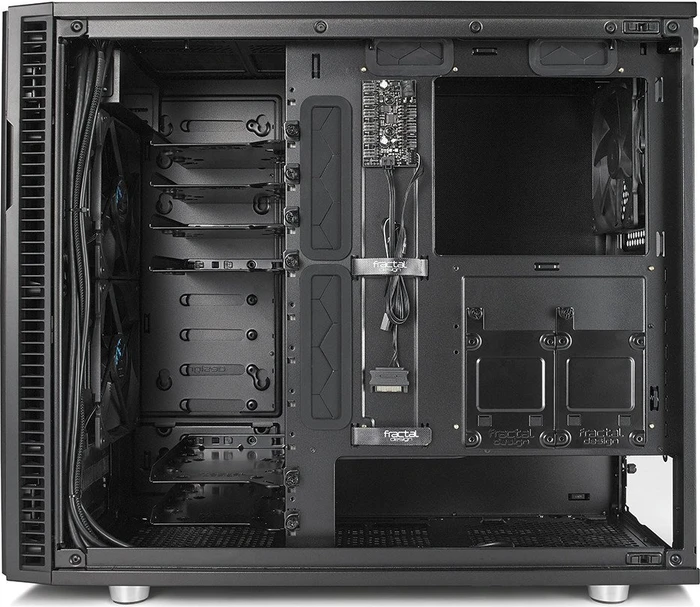 Fractal Design Define R6 Blackout, schallgedämmt
