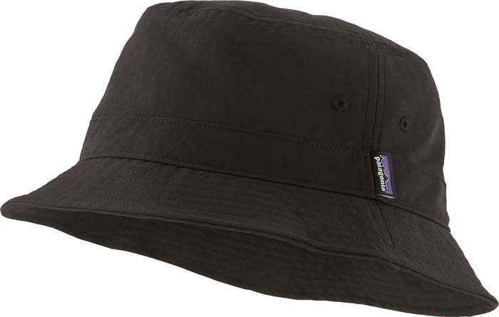 Patagonia Wavefarer Bucket Hut schwarz
