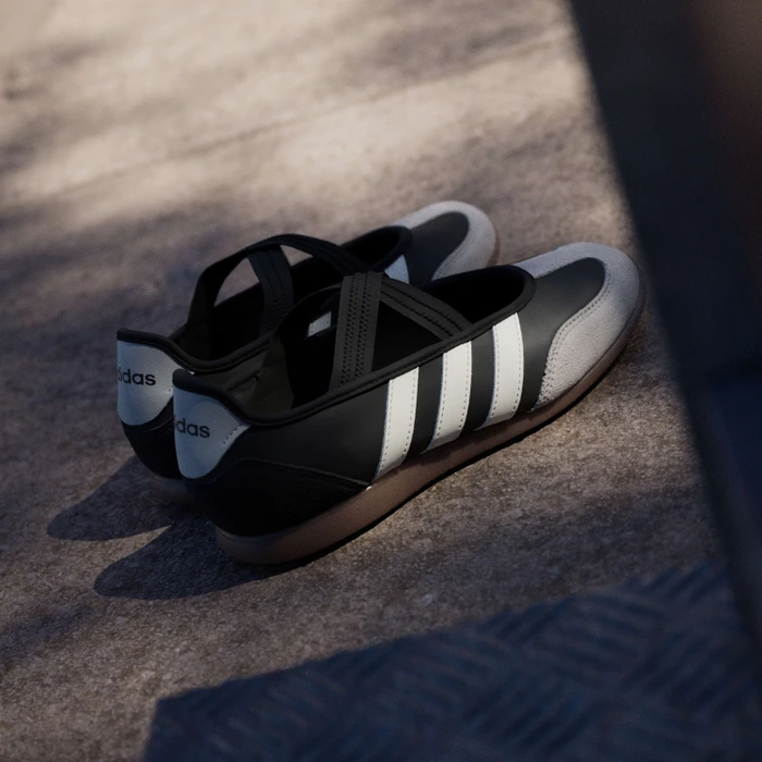 adidas Barreda Mary Jane core black/core white/gum (Damen)