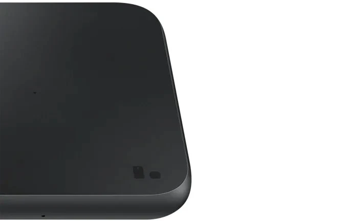 Samsung Wireless Charger Pad mit Travel Adapter schwarz