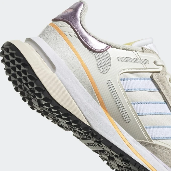 adidas Valerance off white/cloud white/acid orange (Damen)