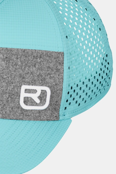 Ortovox Logo Air Trucker Kappe ice waterfall