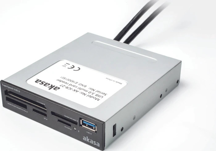 Akasa Internal Multi-Slot-Cardreader, USB 3.0 19-Pin Stecksockel [Stecker]