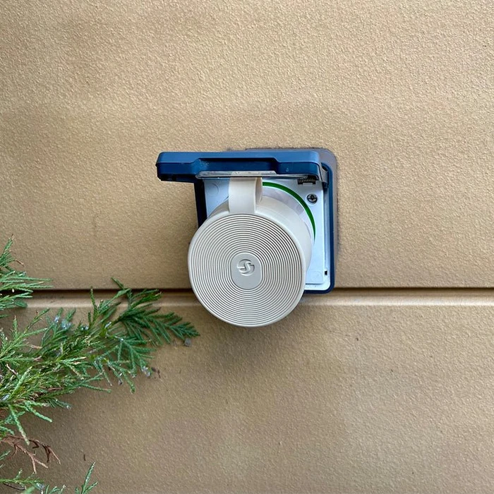 Shelly Wave Outdoor Plug S LR, braun, 2500W, Smart-Steckdose