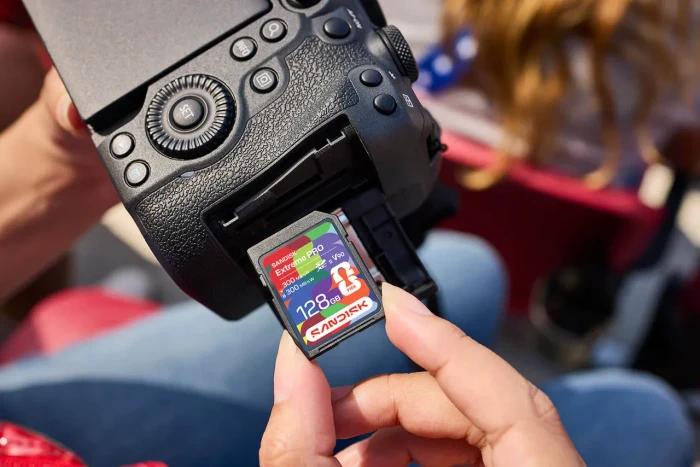 SanDisk FIFA World Cup 2026 Edition R300/W300 128GB, UHS-II