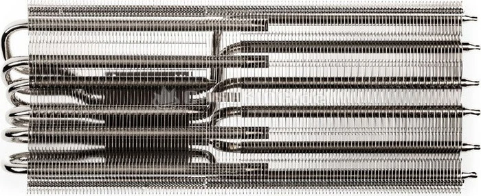 Raijintek Morpheus Vega silber