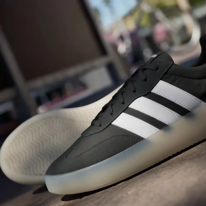 adidas Barreda Decode core black/cloud white/core white (Herren)