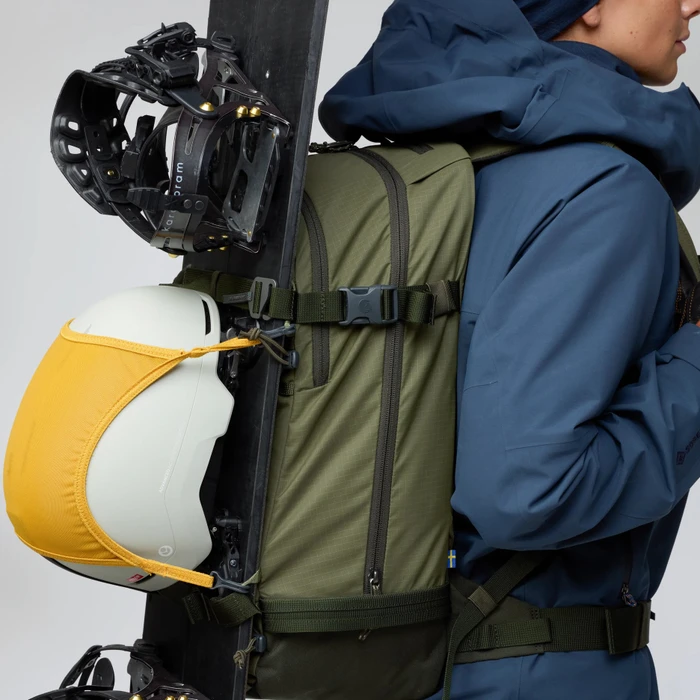 Fjällräven Bergtagen Touring 22 laurel green/deep forest