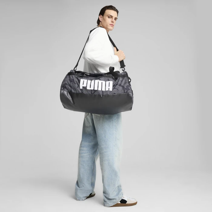 Puma Challenger All-Over Print 58l Sporttasche puma black/logo lab aop
