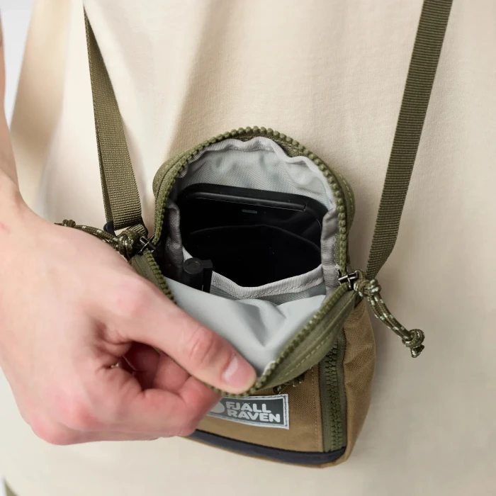 Fjällräven Vardag Pocket Small Umhängetasche green/clay