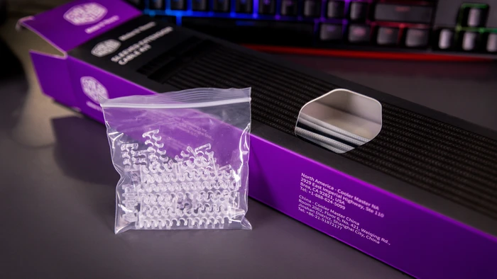 Cooler Master Sleeved Extension Cable Kit, 30cm, schwarz/weiß
