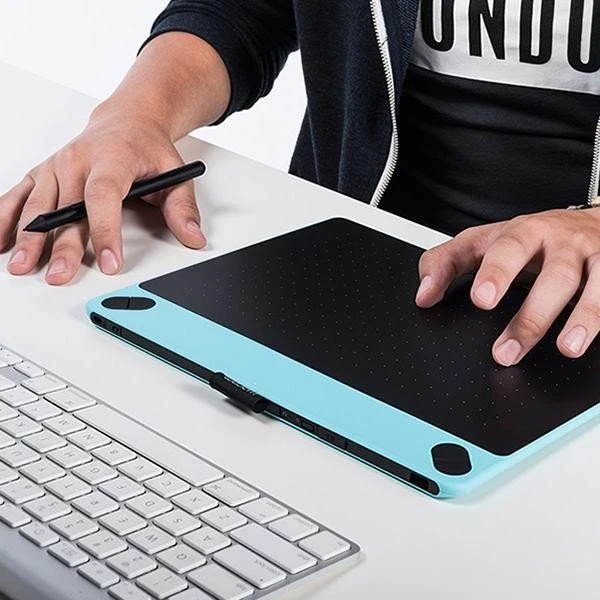Wacom Intuos Art S, blau