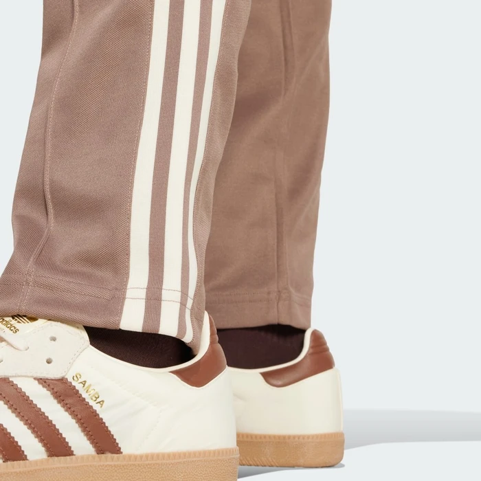 adidas Adicolor Classics Beckenbauer Trainingshose lang trace brown/wonder white (Herren)