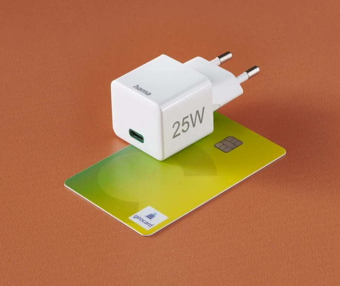 Hama Schnellladegerät USB-C PD/Qualcomm Mini-Ladegerät 25W weiß