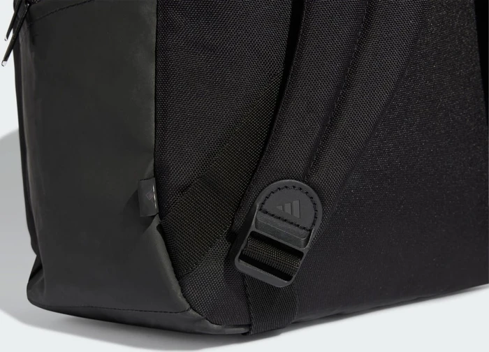 adidas Classic Back-to-School Badge of Sport Rucksack schwarz/weiß
