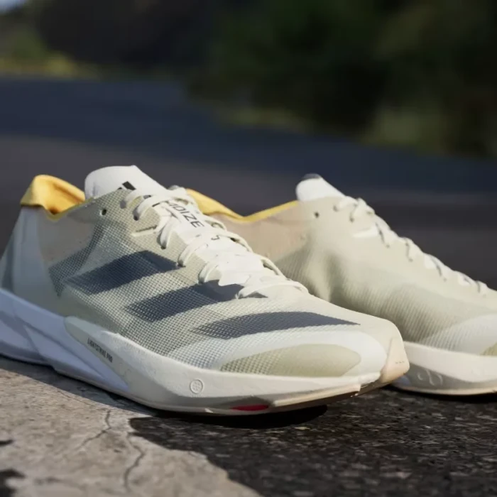 adidas Adizero Adios 8 ivory/iron metallic/crystal sand (Damen)