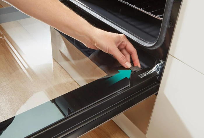 Gorenje GEC6C40WD Elektroherd mit Glaskeramik-Kochfeld