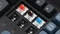 Keychron K10 Pro, schwarz/blaugrau, LEDs RGB, Keychron K Pro BROWN, USB/Bluetooth, DE Vorschaubild