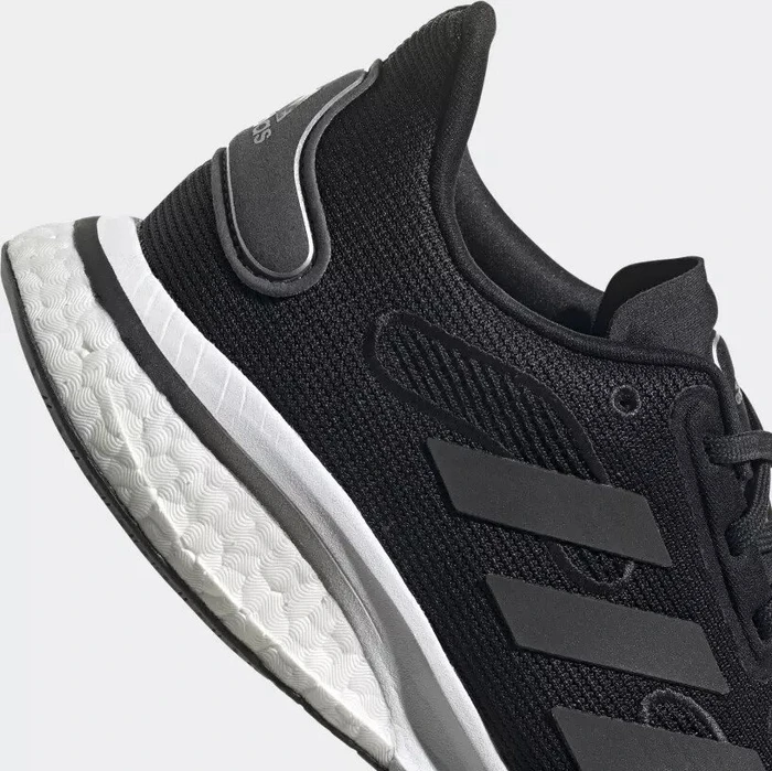 adidas Supernova core black/grey six/silver metallic (Damen)