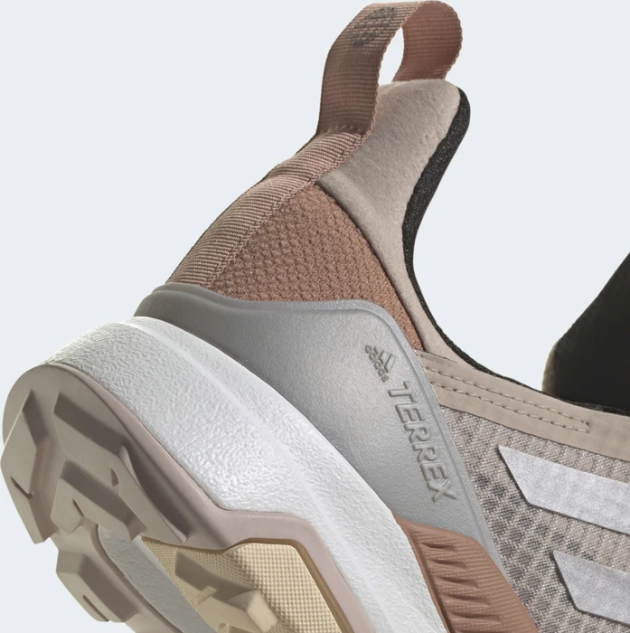 adidas Terrex Trailmaker GTX wonder taupe/taupe metallic/impact orange (Damen)