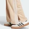adidas Firebird Loose Trainingshose lang magic beige (Damen) Vorschaubild