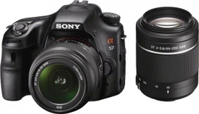 Sony Alpha 57 mit Objektiv 18-55mm 3.5-5.6 DT SAM und 55-200mm 4.0-5.6 DT SAM