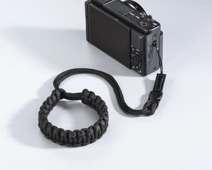 Hama Braid 20 Handschlaufe schwarz