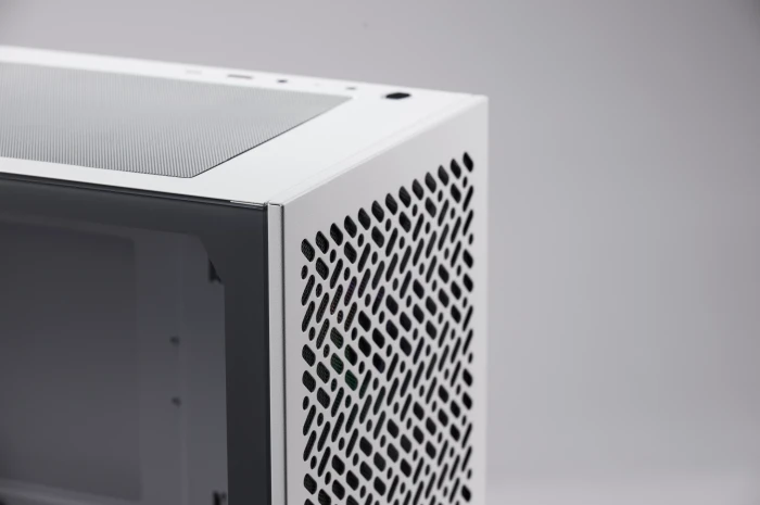 Cooler Master Elite 302 White, weiß, Glasfenster