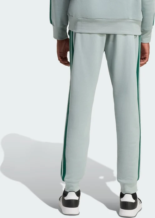 adidas Essentials 3-Streifen French Terry Trainingshose lang wonder sage/collegiate green (Herren)