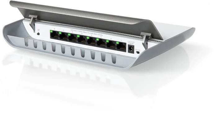 Netgear GS908 Desktop Gigabit Switch, 8x RJ-45