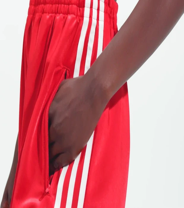 adidas Firebird Loose Trainingshose lang better scarlet (Damen)