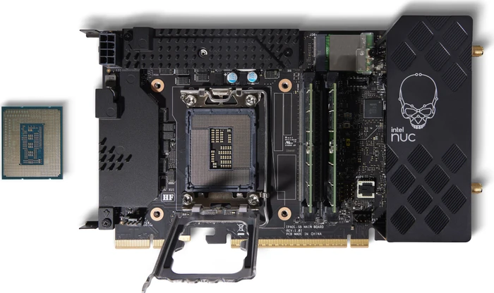 ASUS NUC 13 Extreme Kit - Raptor Canyon - NUC13RNGi5 / RNUC13RNGI50002, EU-Netzkabel