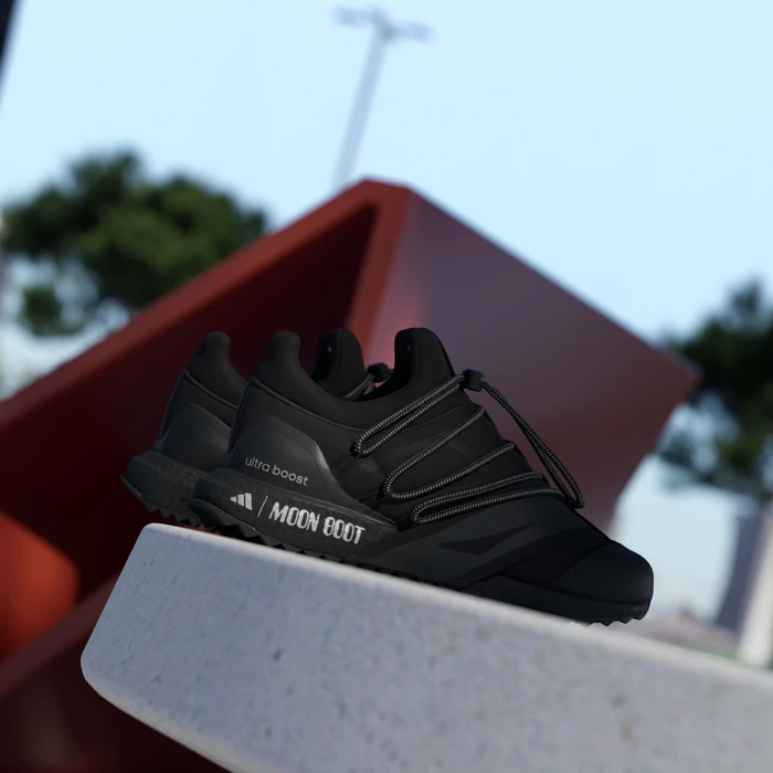 adidas x Moon Boot Ultraboost 1.0 core black/black reflective/semi lucid red