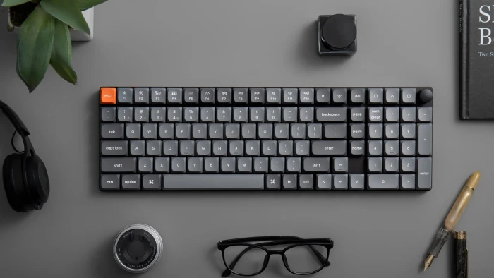 Keychron K17 Max, grau, LEDs RGB, Gateron LOW PROFILE 2.0 RED, USB/Bluetooth, US