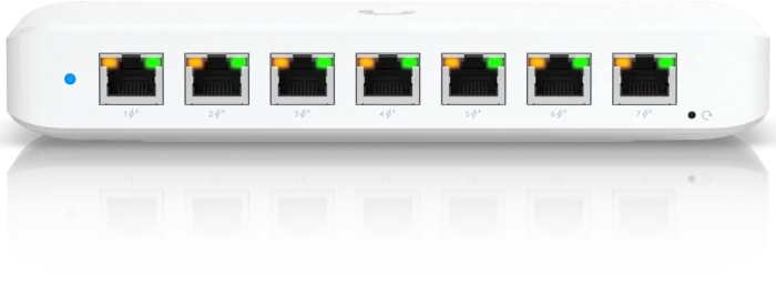 Ubiquiti UniFiSwitch Ultra Desktop Gigabit Smart Switch, 8x RJ-45, 42W PoE++ PD