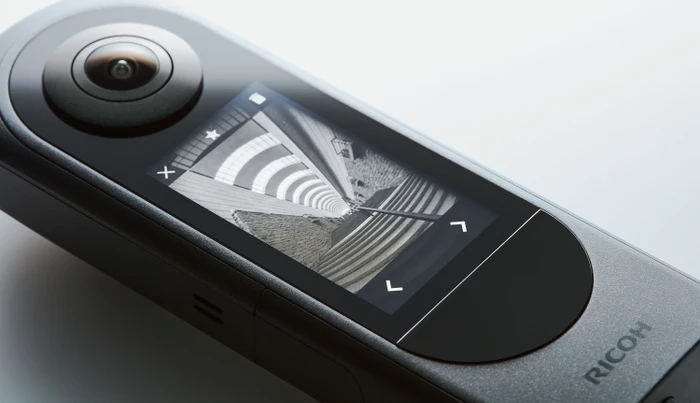 RICOH Theta X