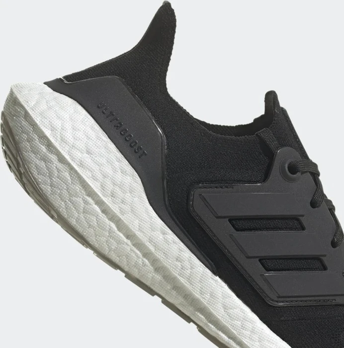 adidas Ultraboost 22 core black/cloud white (Herren)