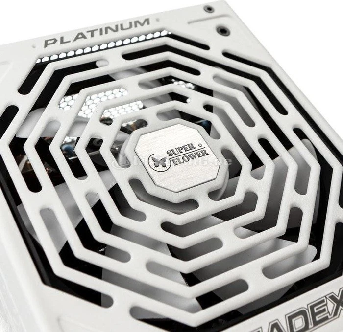 Super Flower Leadex Platinum weiß 550W, ATX 2.3