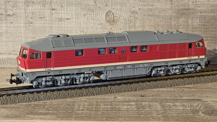 Piko - Spur H0 - Diesellok BR 142 DR IV