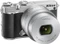 Nikon 1 J5 silber mit Objektiv 1 NIKKOR 10-30mm 3.5-5.6 PD-Zoom VR Vorschaubild