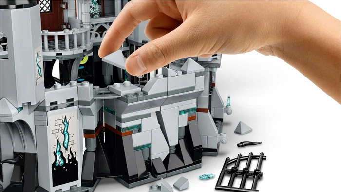 LEGO Hidden Side - Geheimnisvolle Burg
