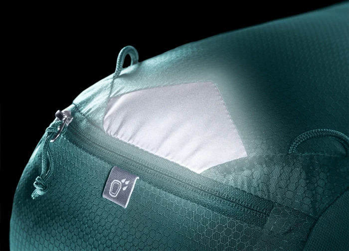 Deuter Race 16 deepsea/jade