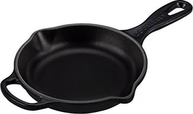Le Creuset Signature Gusseisen Brat-/Servierpfanne rund 16cm schwarz matt