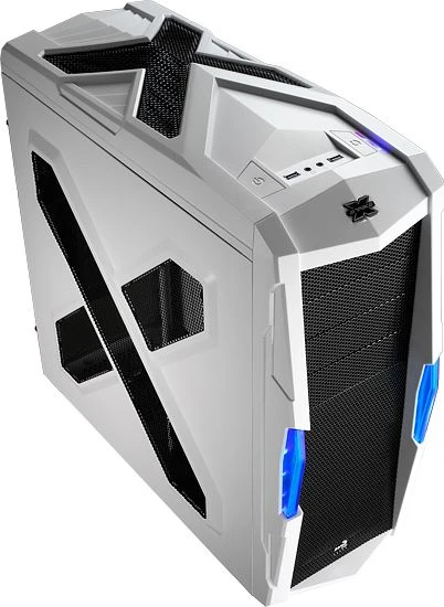 AeroCool Strike-X Xtreme White Edition